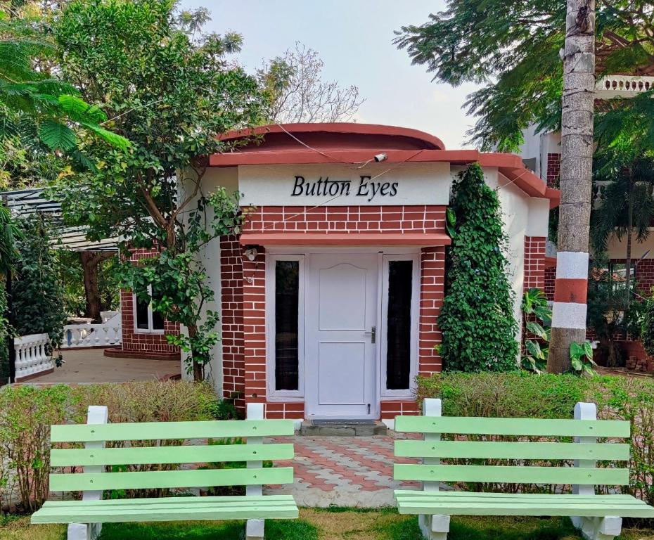 Button Eyes Resort - Pet friendly