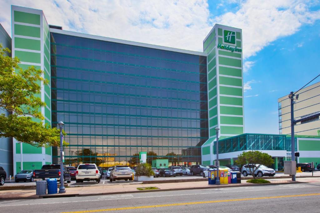 Holiday Inn Va Beach-Oceanside 21st St, an IHG Hotel