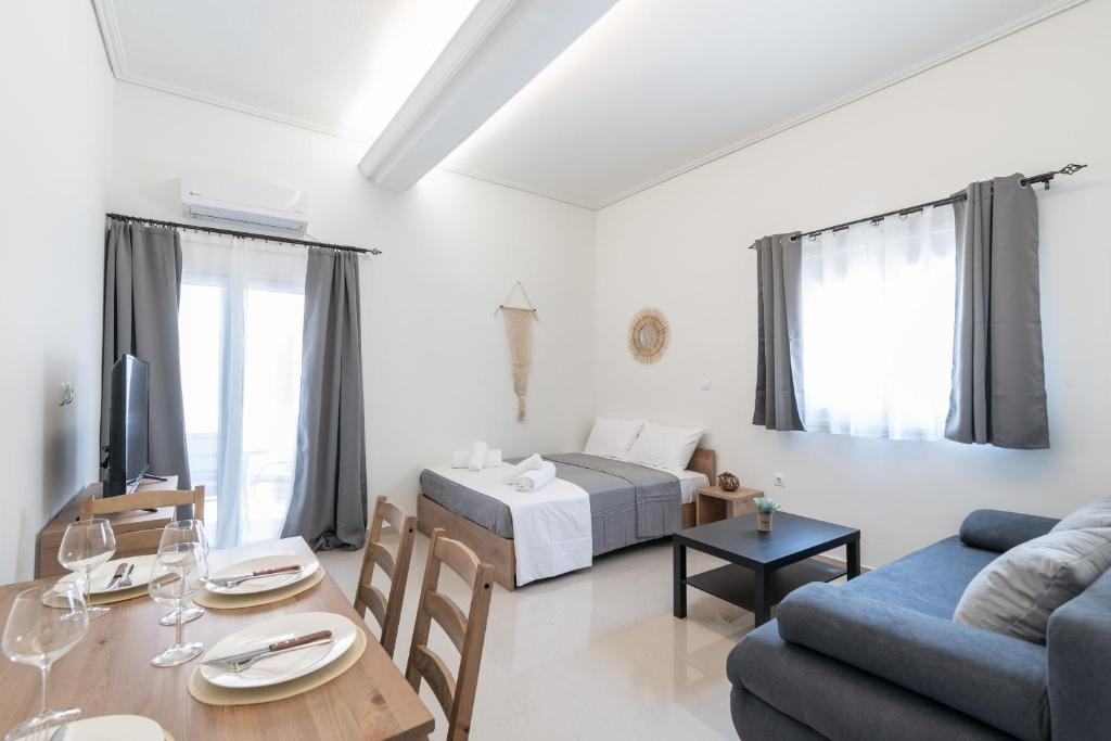 Blue Riviera villas & suites - Alimos 2