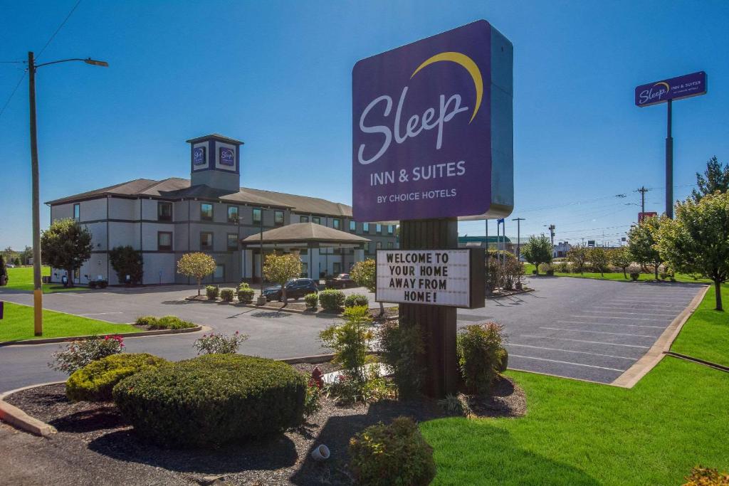 Sleep Inn & Suites