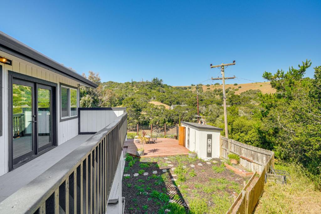 Cozy Salinas Studio with Balcony and Fireplace!