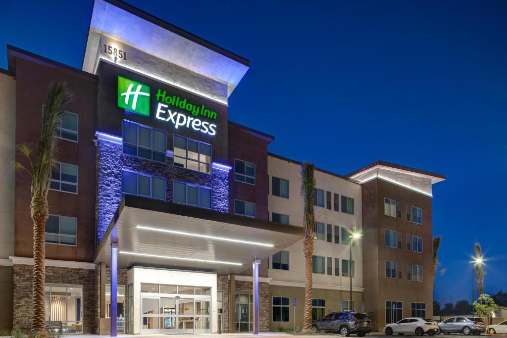 Holiday Inn Express & Suites Chino Hills, an IHG Hotel