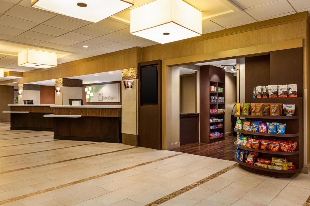 Holiday Inn Gaithersburg, an IHG Hotel